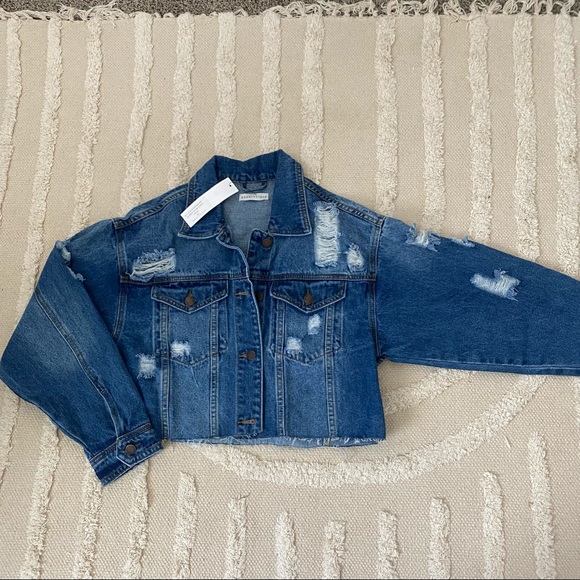 VICI Cropped Distressed Denim Jacket - Picture 2 of 6